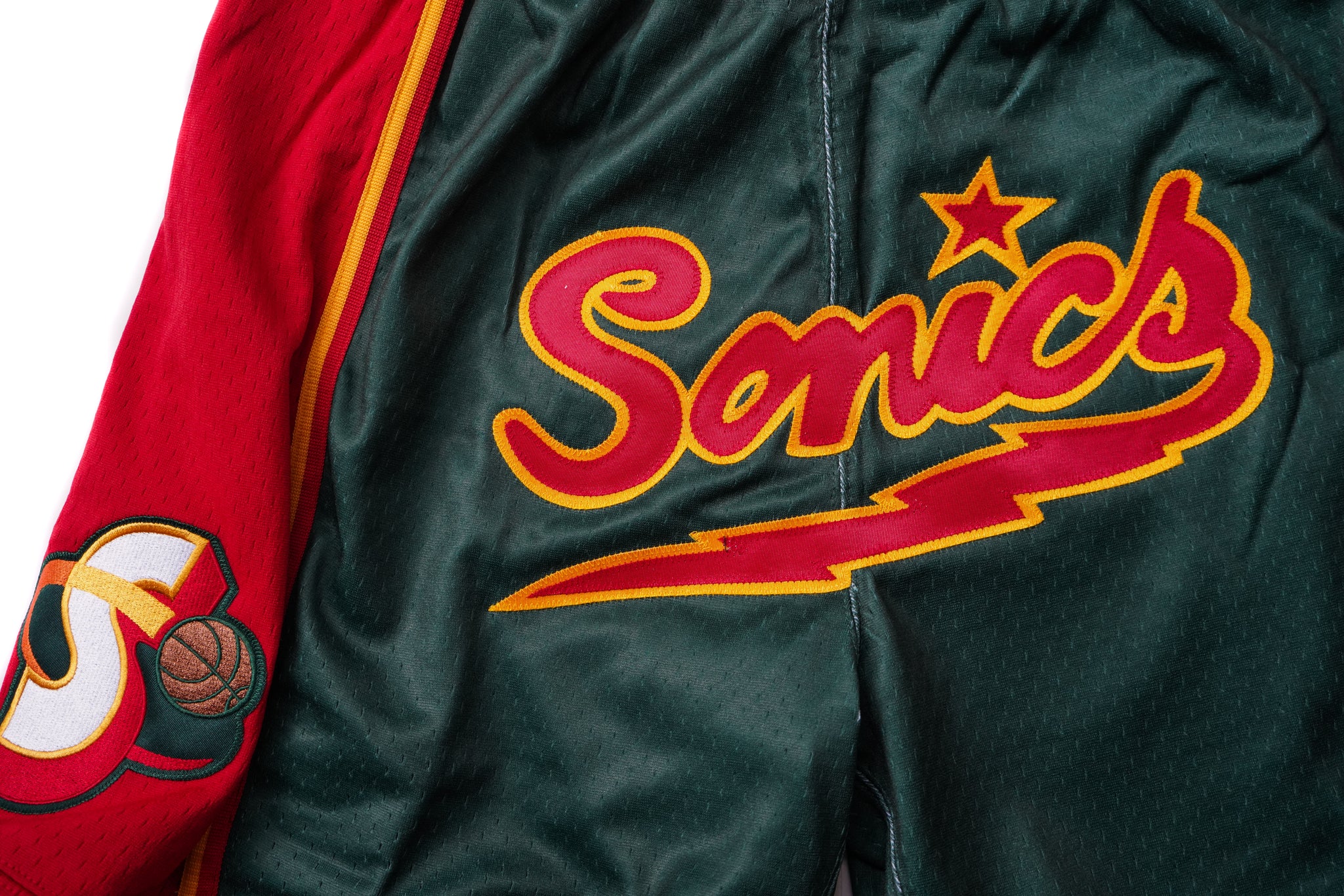 Custom Mitchell & Ness Seattle SuperSonics 1995-1996 "SONICS" Authentic Shorts