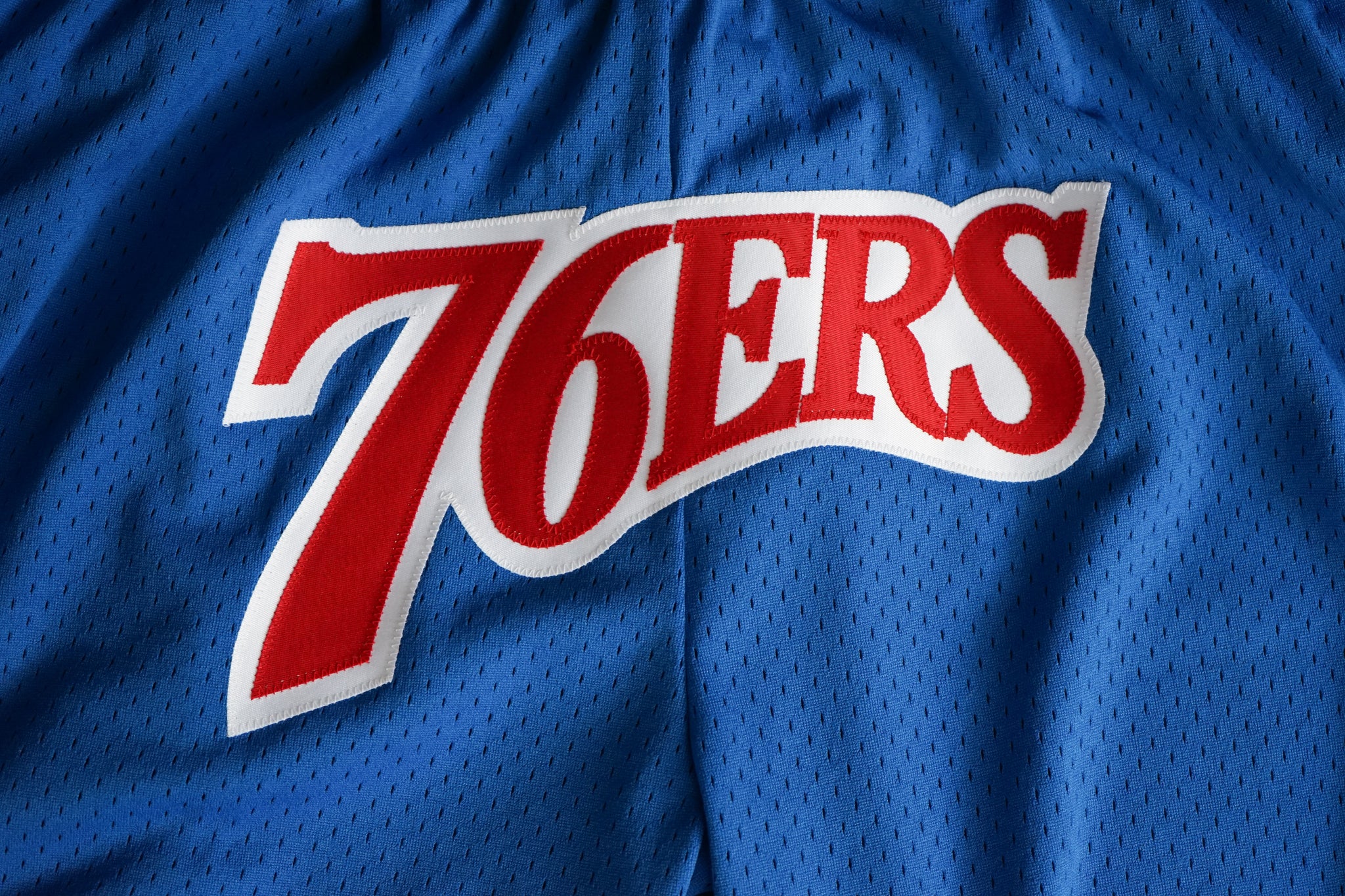 Custom Mitchell & Ness Philadelphia 76ers 1999-2000 "76ers" Swingman Shorts