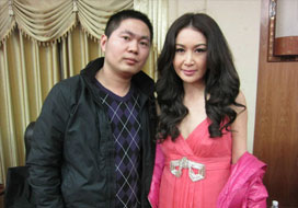 广州双赢平台与明星合影